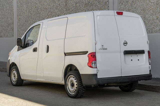 2018 Nissan NV200 Compact Cargo S 12