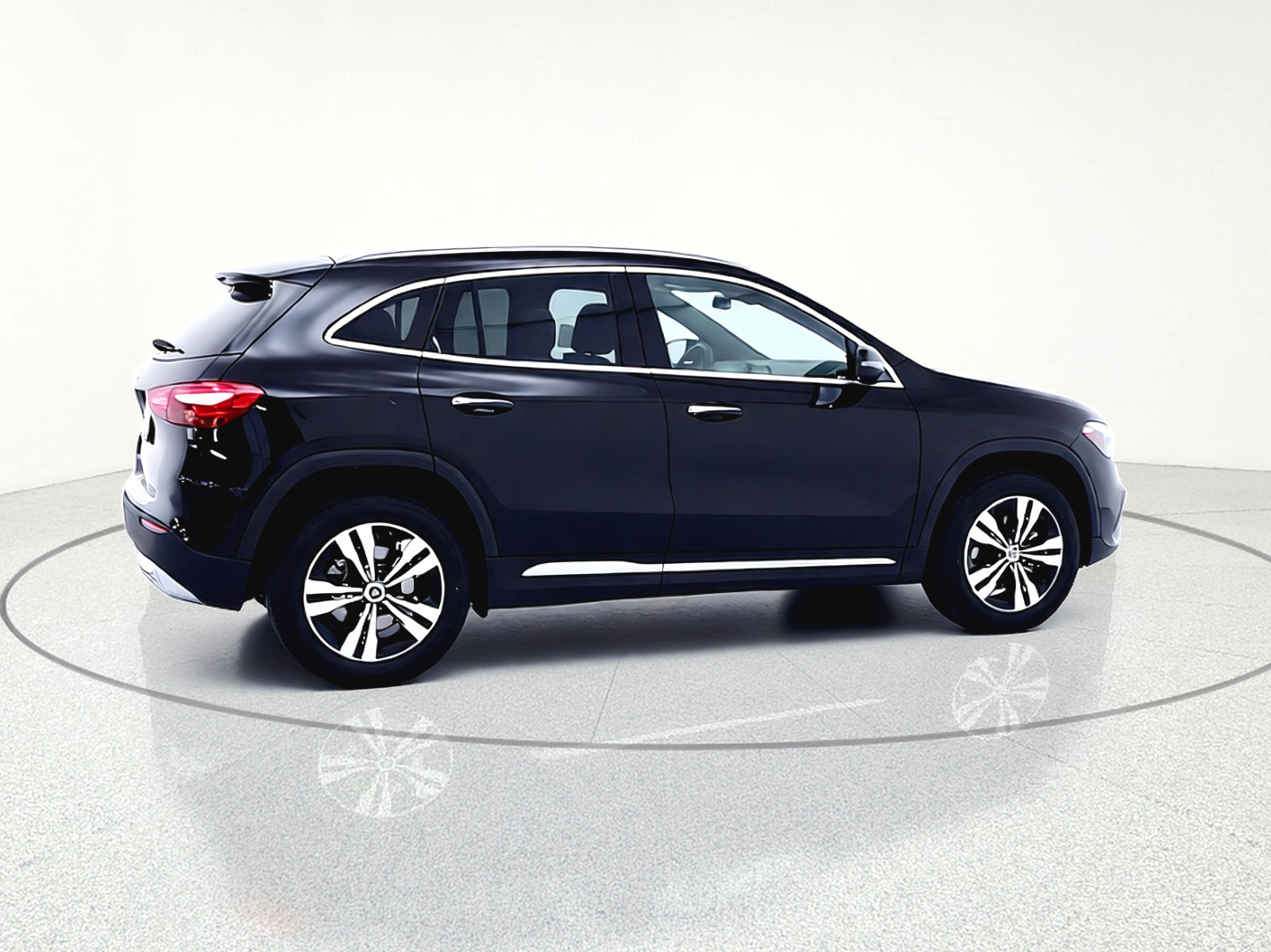 New 2026 Night Black Mercedes-Benz GLA 250 image 14