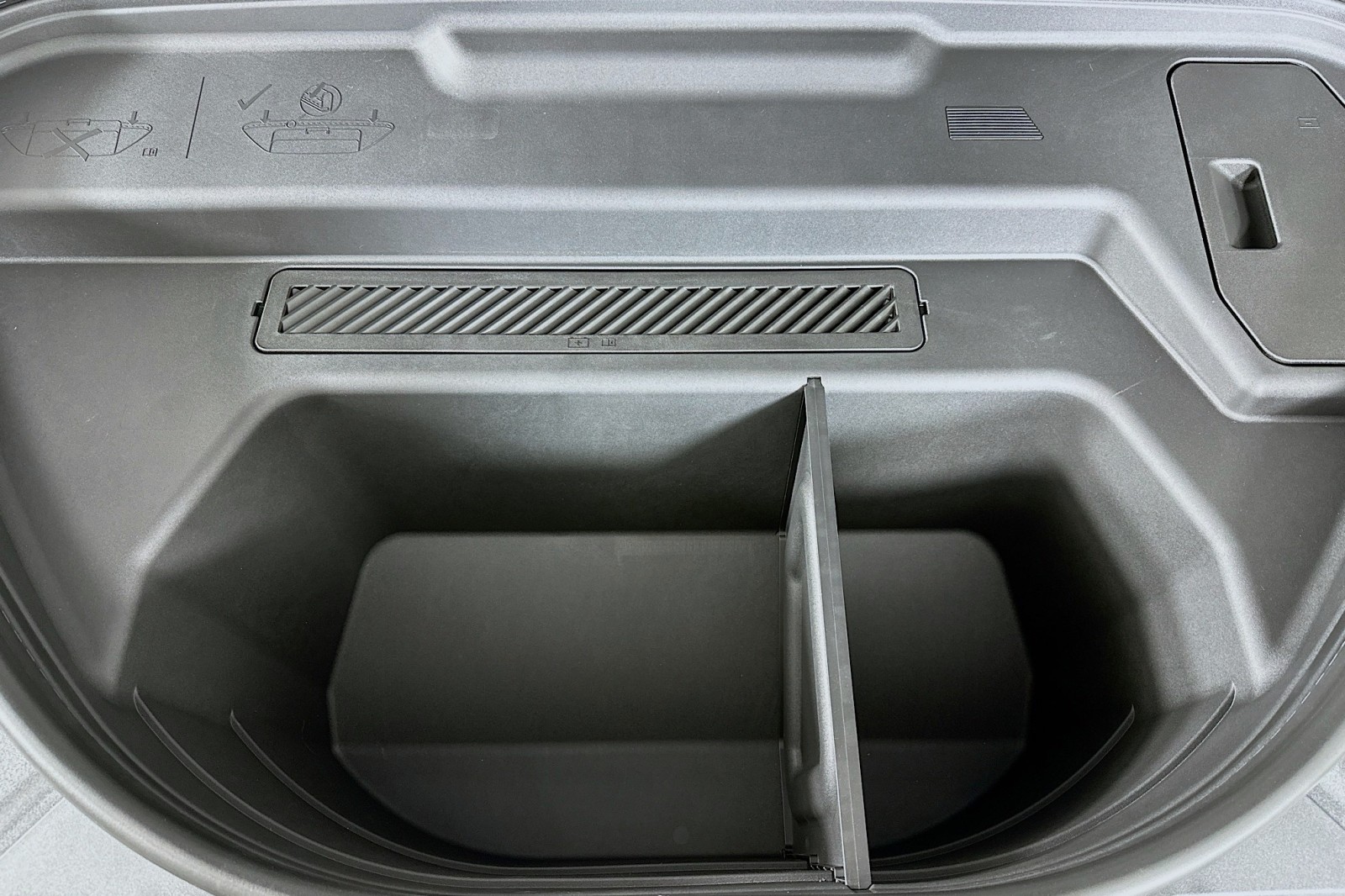 New 2027 Magnet Gray Audi Premium image 12