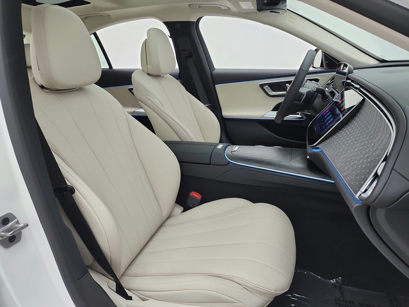 New 2026 Polar White Mercedes-Benz E 350 RWD Sedan image 14