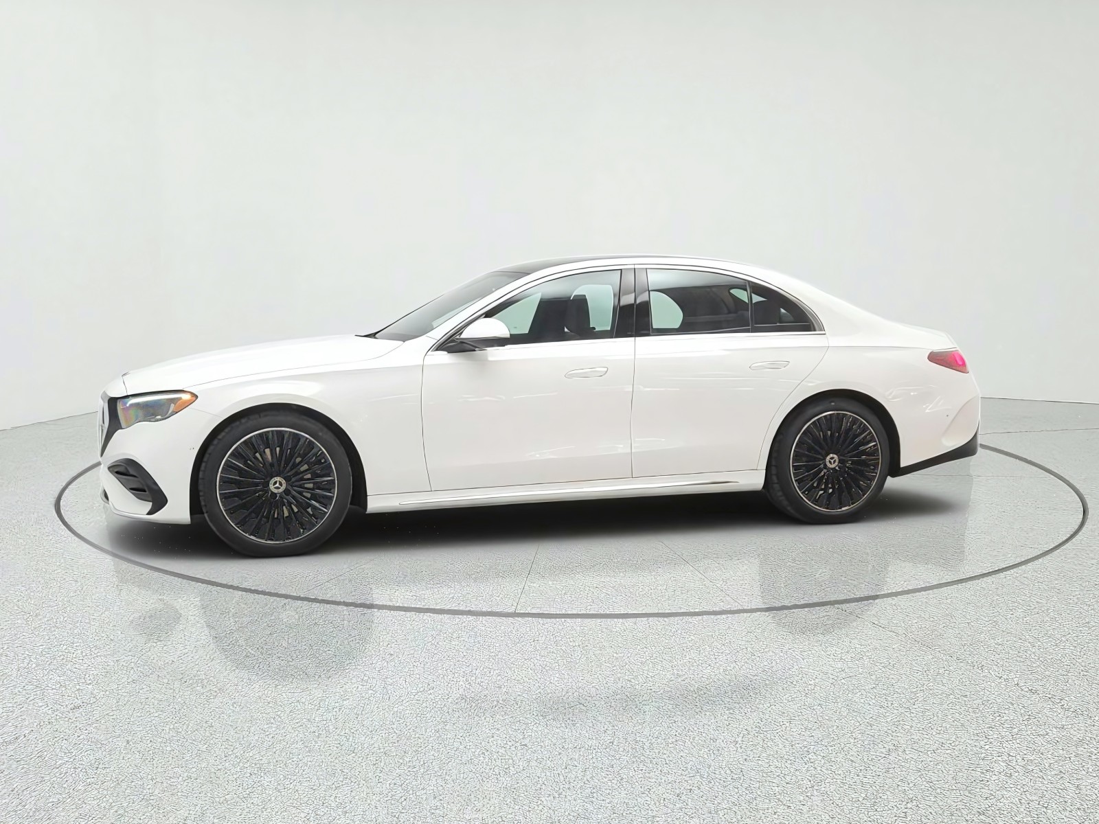 New 2027 Polar White Mercedes-Benz E 350 RWD Sedan image 8