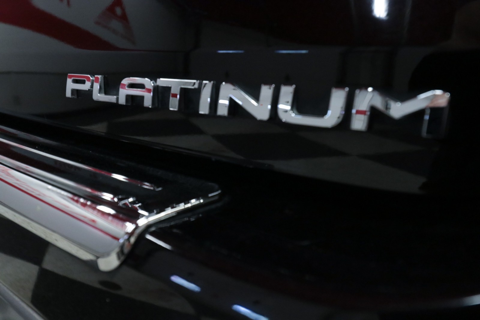 Used Car 2022 Toyota Highlander  Hybrid Platinum For Sale Under $40,000 In Austin, Texas