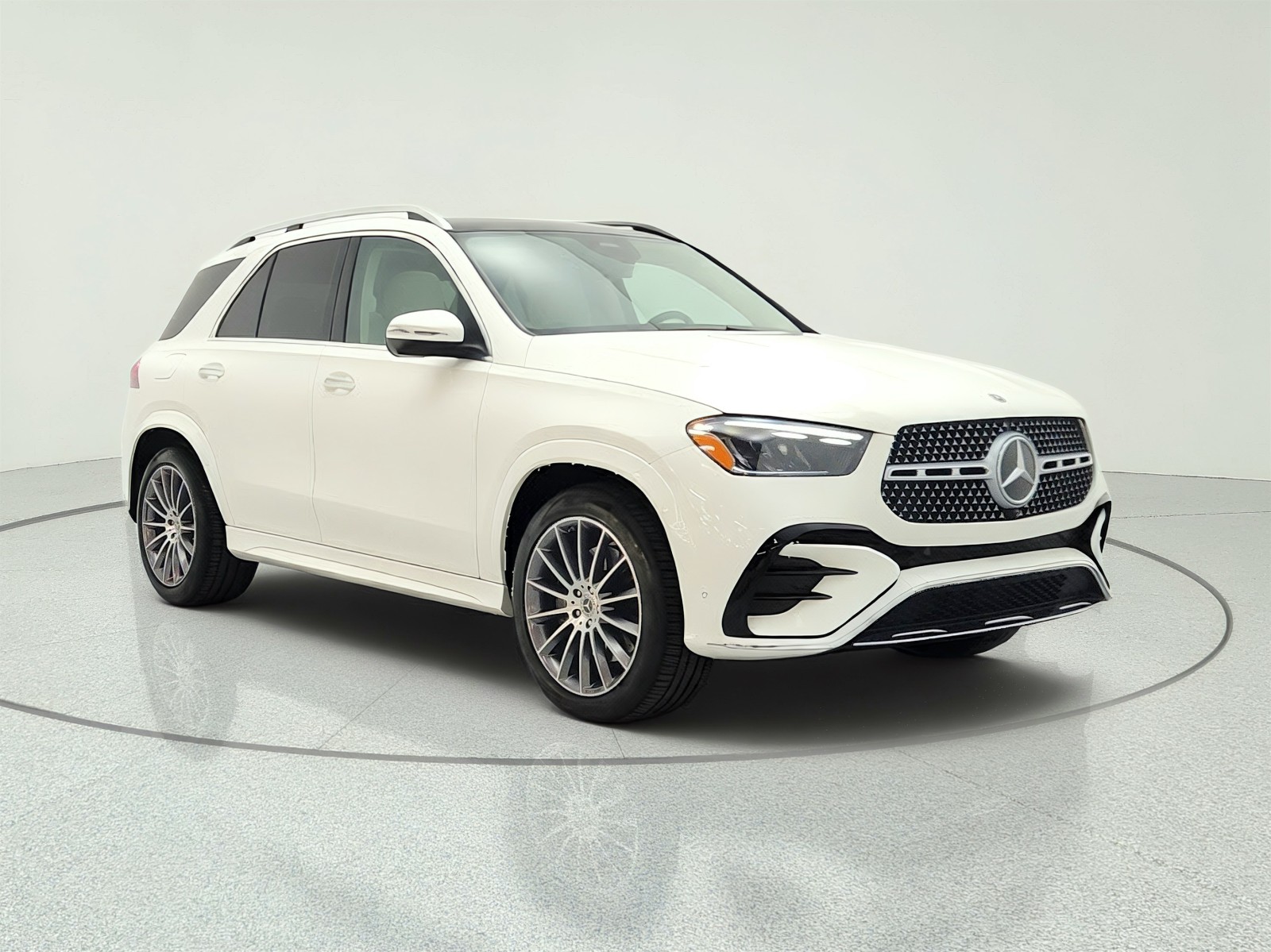 Certified Used 2024 Polar White Mercedes-Benz GLE 350 4MATIC® SUV image 3