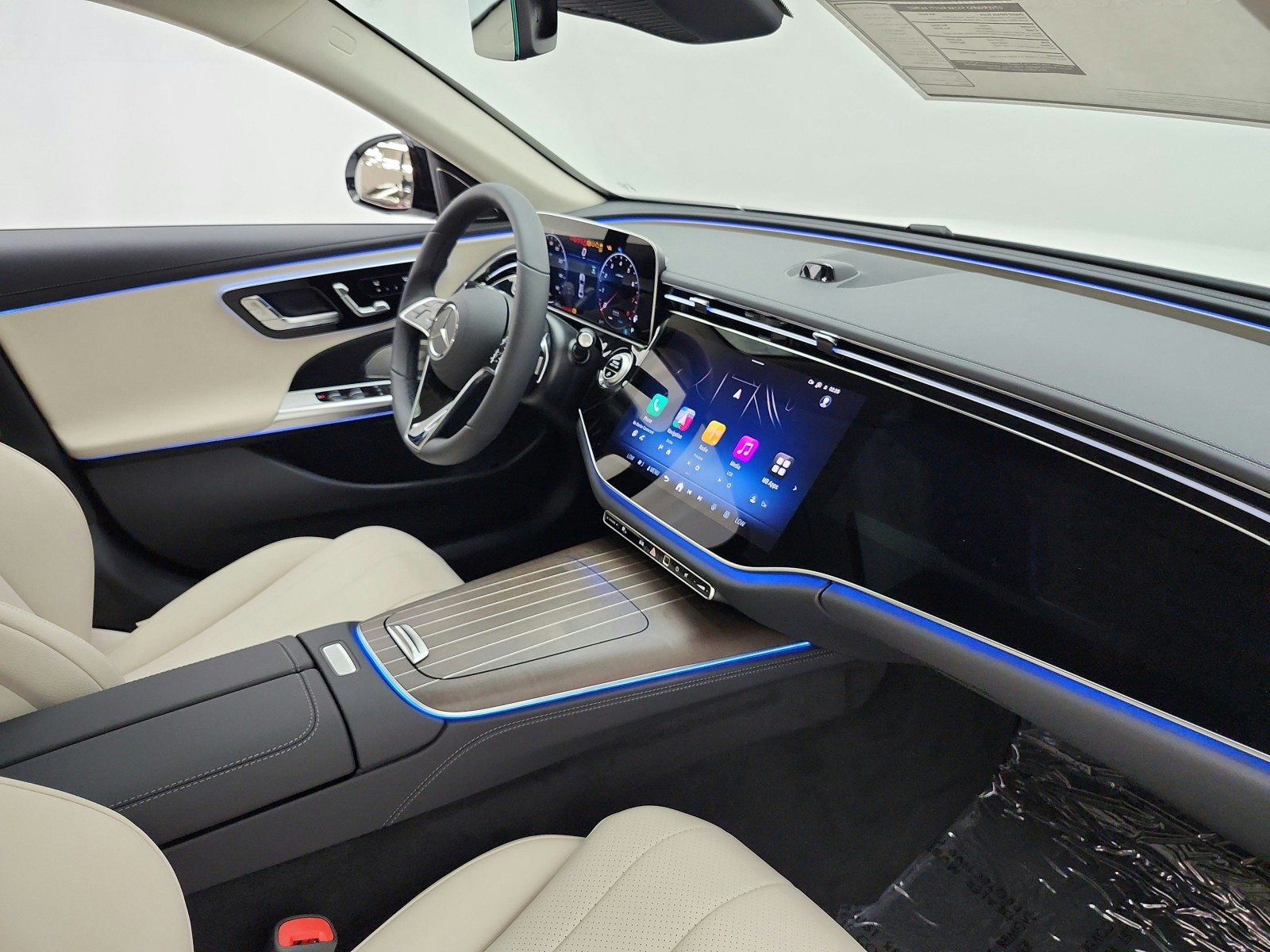 New 2027 Polar White Mercedes-Benz E 350 RWD Sedan image 15