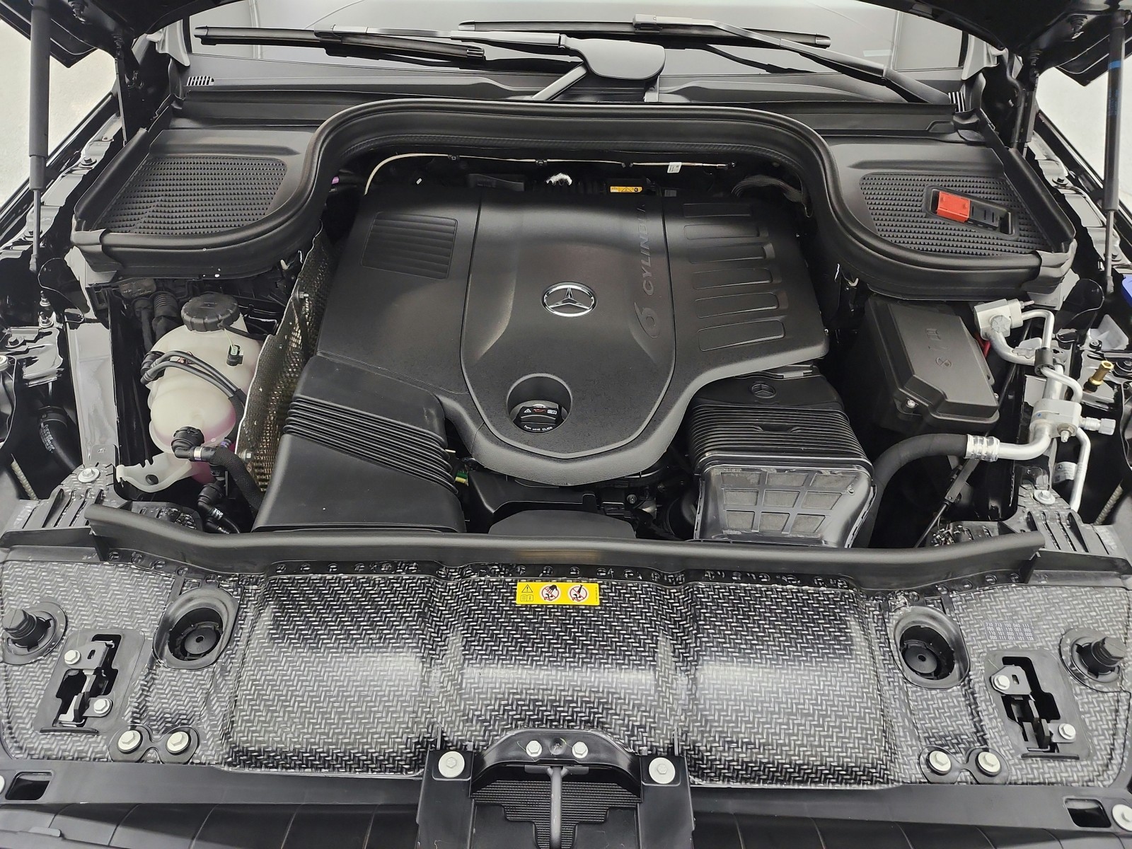 New 2026 Black Mercedes-Benz GLE 450 image 12
