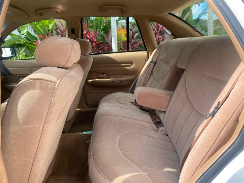 1995 Ford Crown Victoria LOW MILES 43,331 in , 