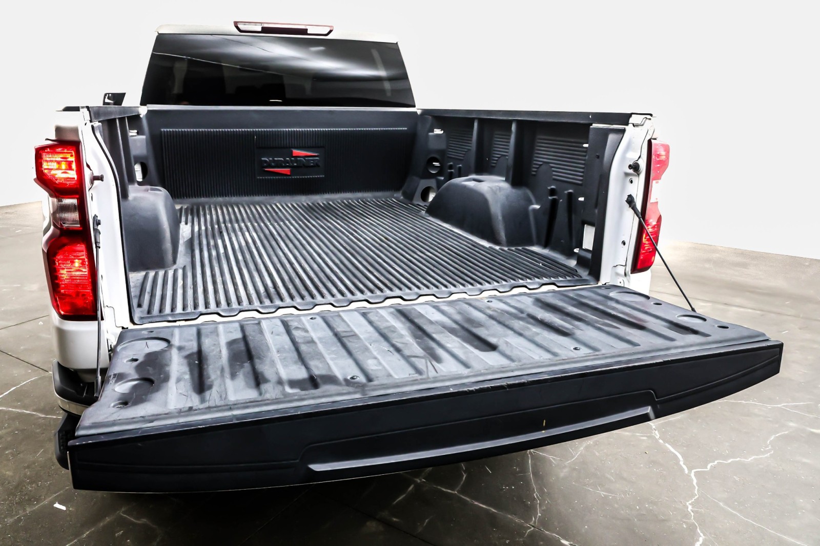 Used 2020 Summit White Chevrolet 4WD Double Cab 147 LT image 21