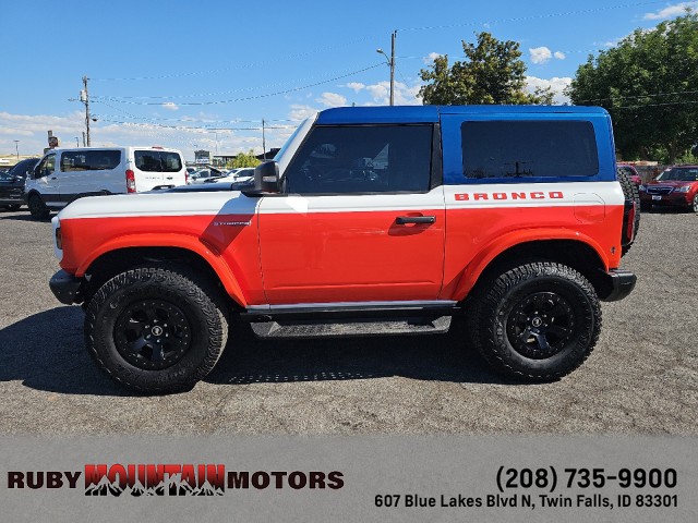 View vehicle photo 4