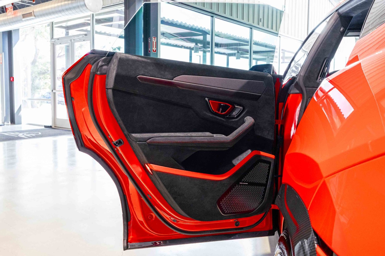 Used Car 2024 Lamborghini Urus  Performante For Sale Under $320,000 In Boerne, Texas