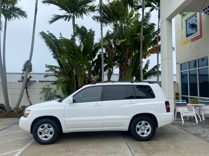 2006 Toyota Highlander 1 OWNER FL LOW MILES 49,290 SUV in , 