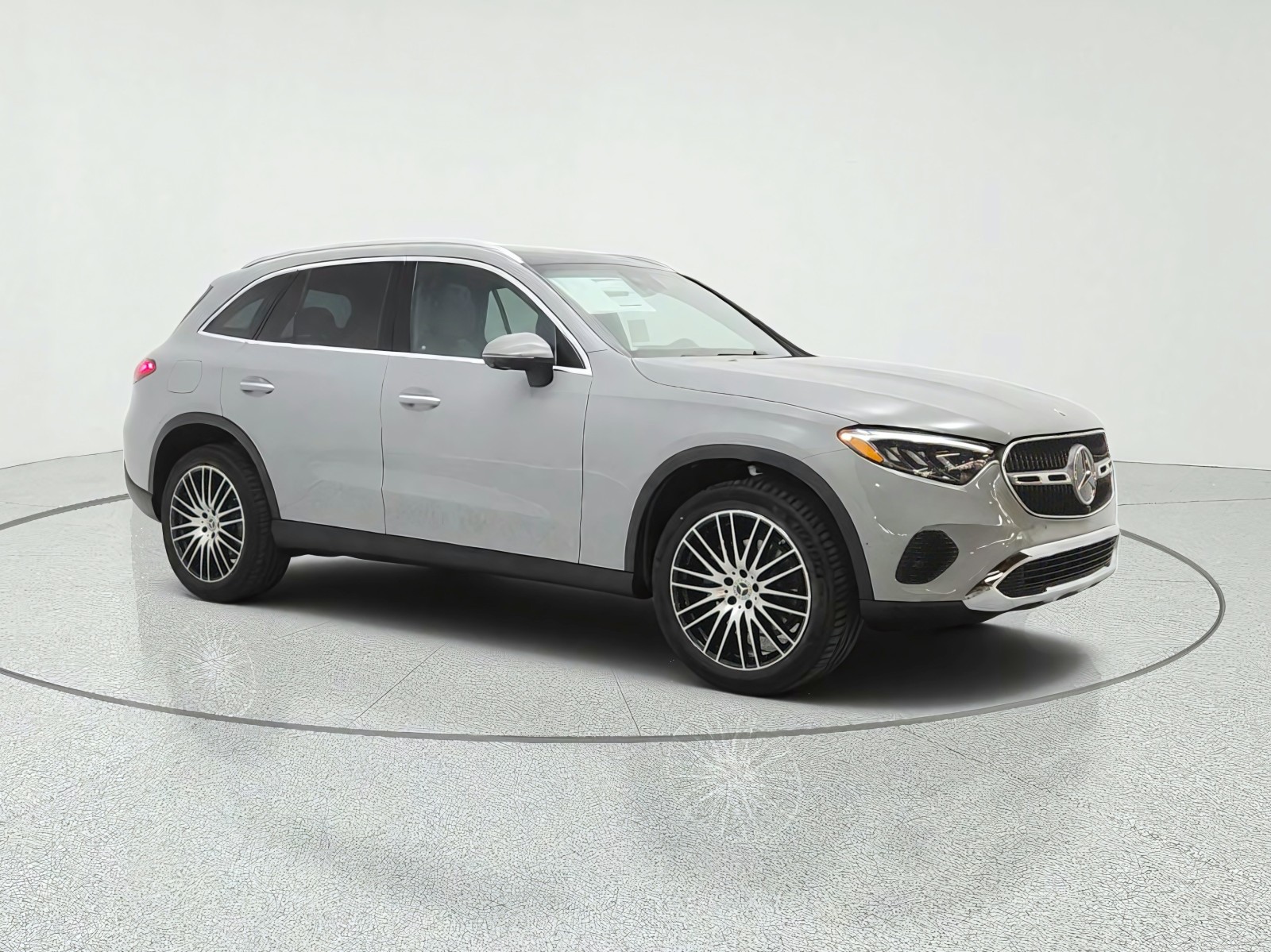 New 2027 MANUFAKTUR Alpine Grey Mercedes-Benz GLC 300 SUV image 3