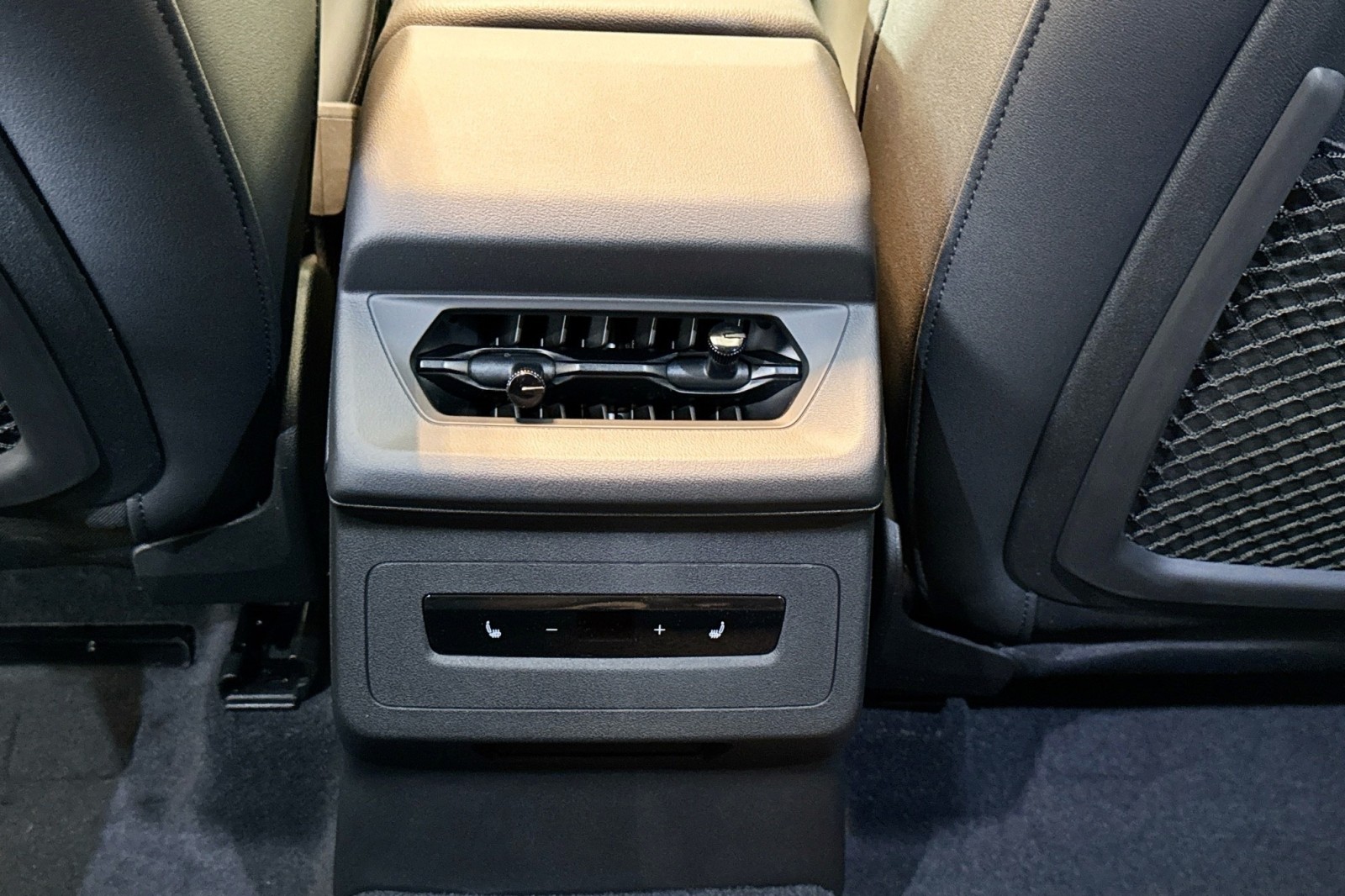 New 2025 Manhattan Gray Metallic Audi Premium quattro image 23