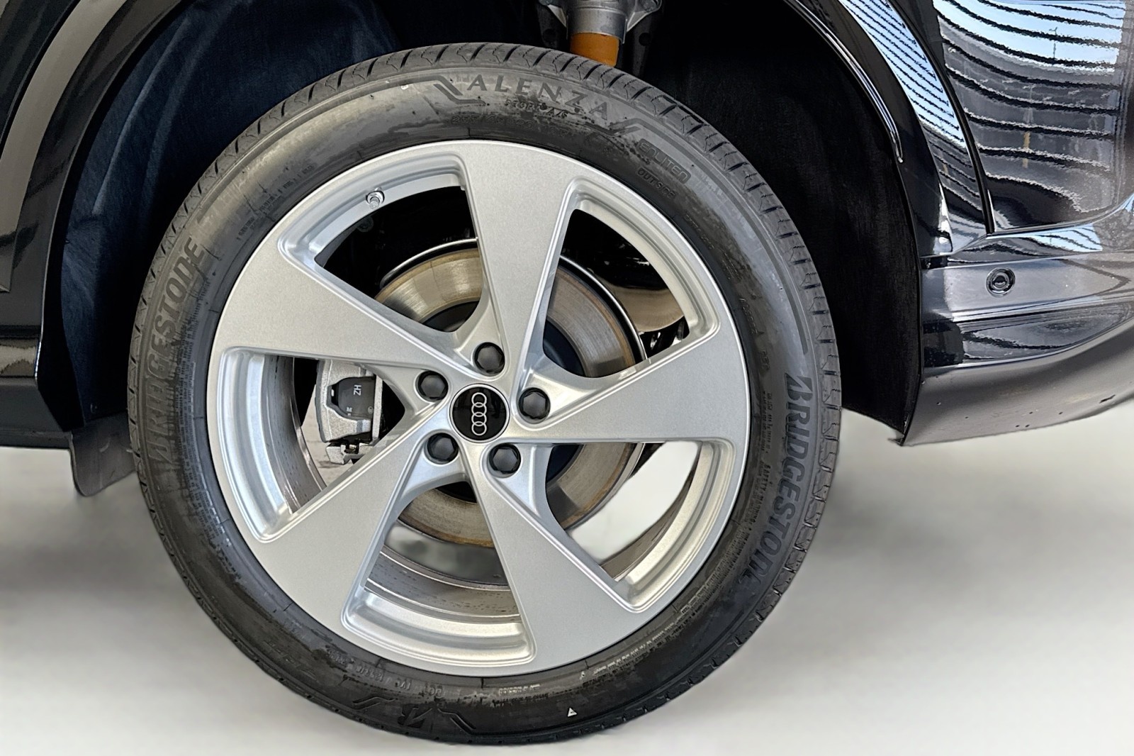 New 2025 Mythos Black Metallic Audi Premium Plus 2.0 TFSI quattro image 28