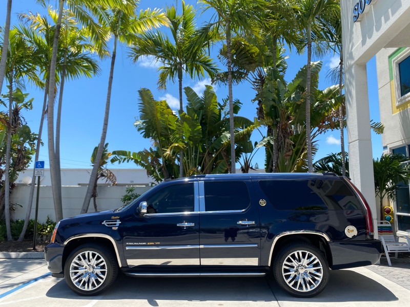 2007 Cadillac Escalade ESV SUNROOF AWD LOW MILES 47,118 in , 