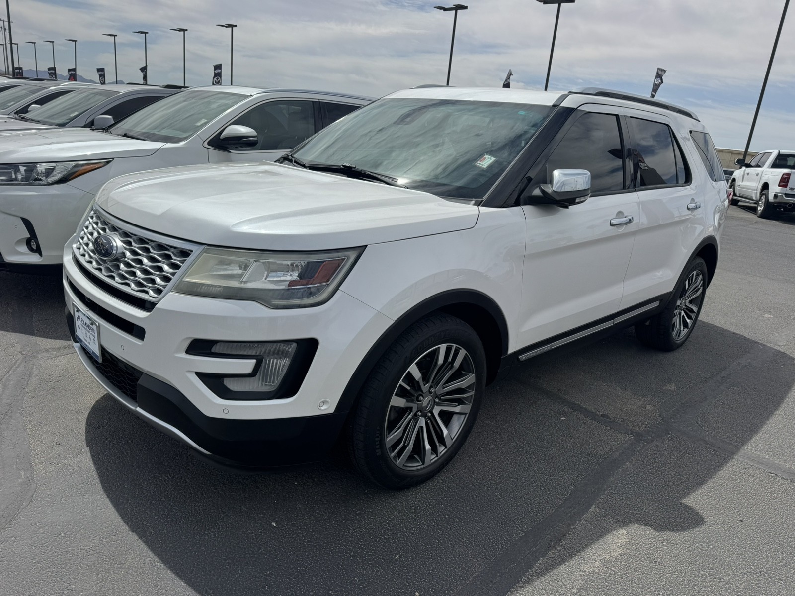White 2016 Ford Explorer Platinum 4WD SUV / Crossover All-Wheel Drive Automatic