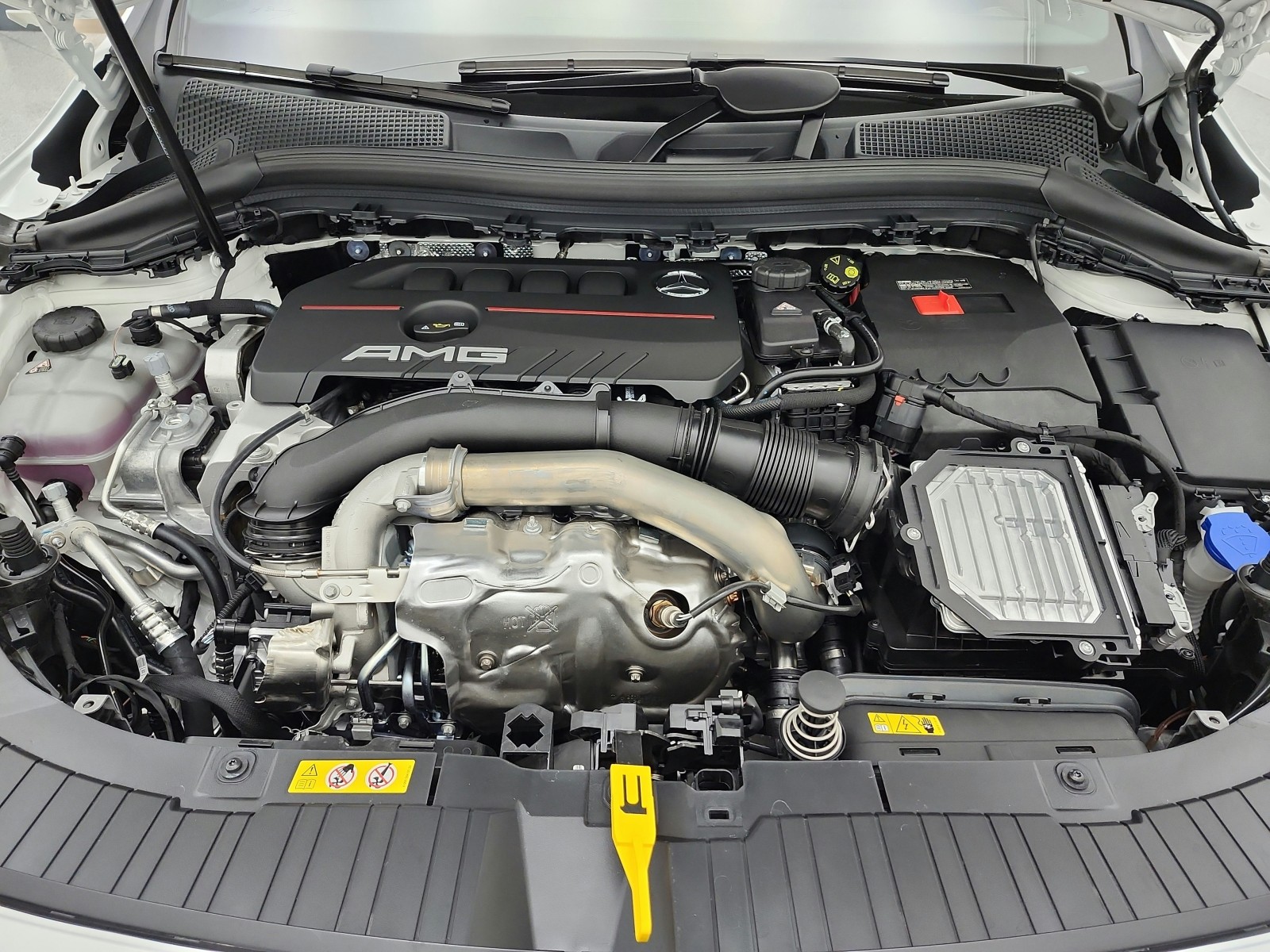 New 2026 Polar White Mercedes-Benz AMG® GLA 35 4MATIC SUV image 20