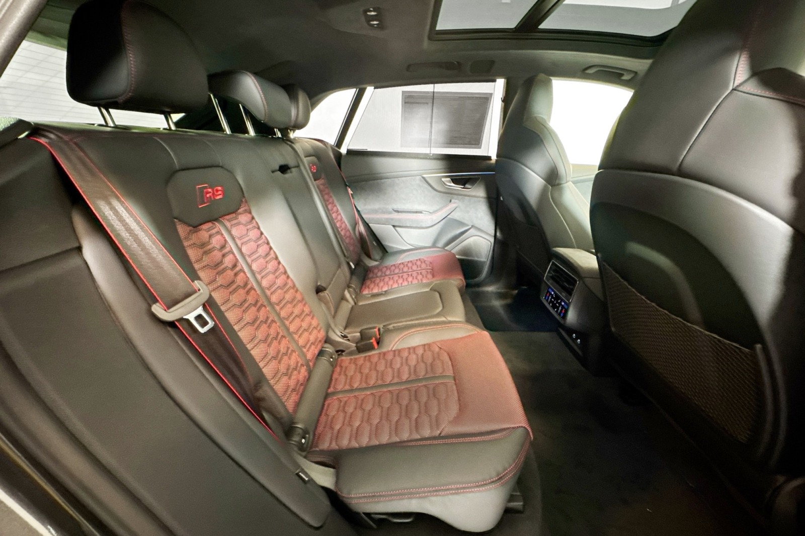 New 2026 Daytona Gray Pearl Effect Audi performance quattro image 25