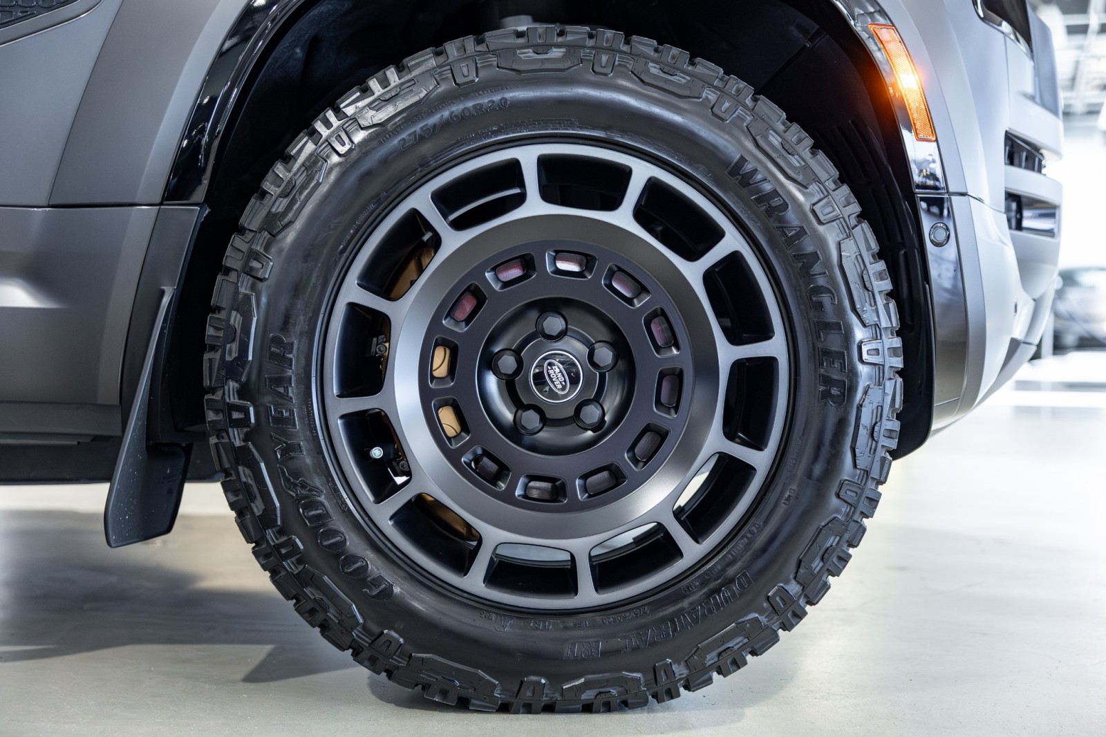 Used Car 2025 Land Rover Defender  Octa Edition One For Sale Under $170,000 In Boerne, Texas