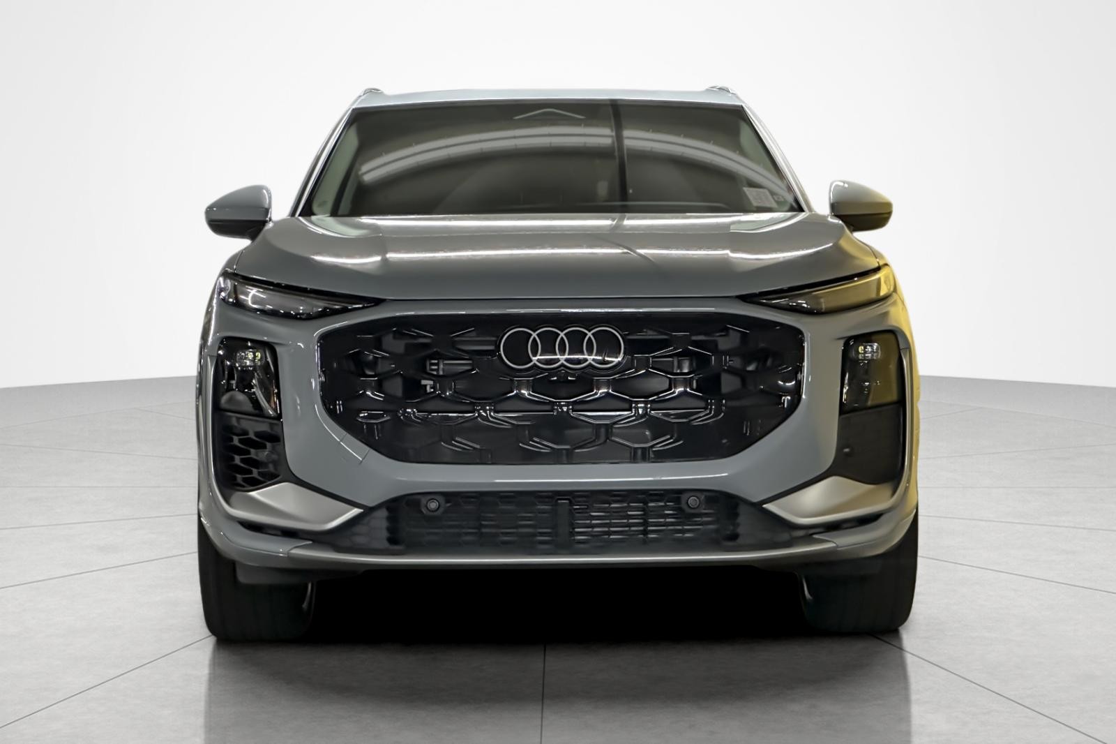 New 2026 Arrow Gray Pearl Effect Audi S line quattro image 8