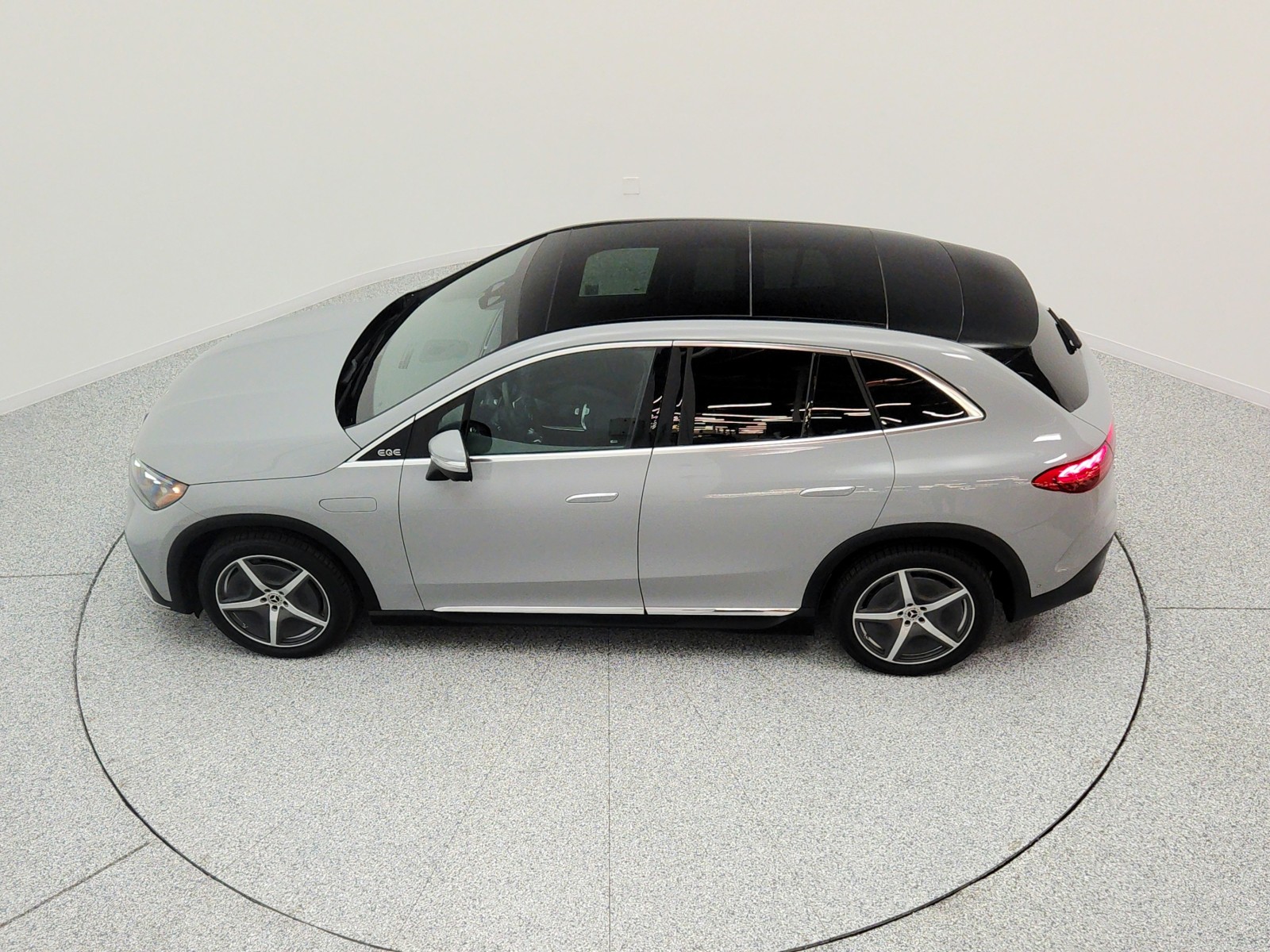 Used 2023 MANUFAKTUR Alpine Grey Mercedes-Benz EQE 350+ SUV image 29