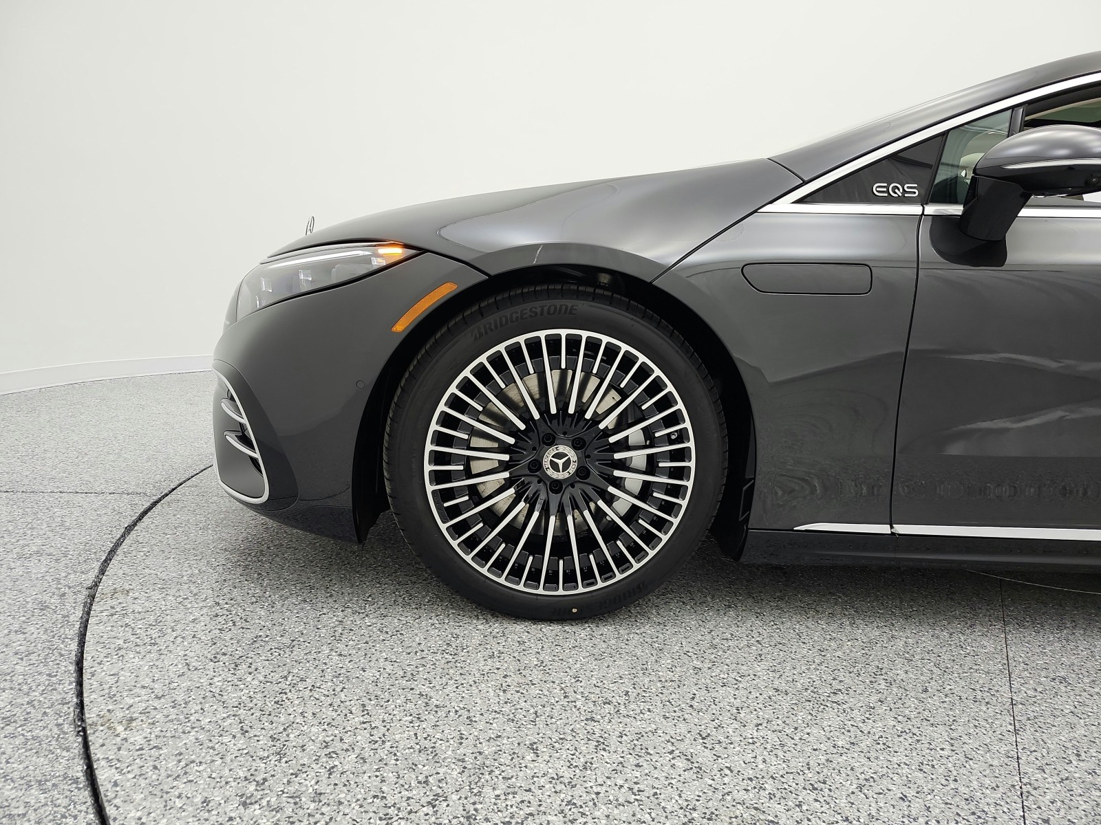 New 2026 Graphite Grey Metallic Mercedes-Benz EQS 450 image 12