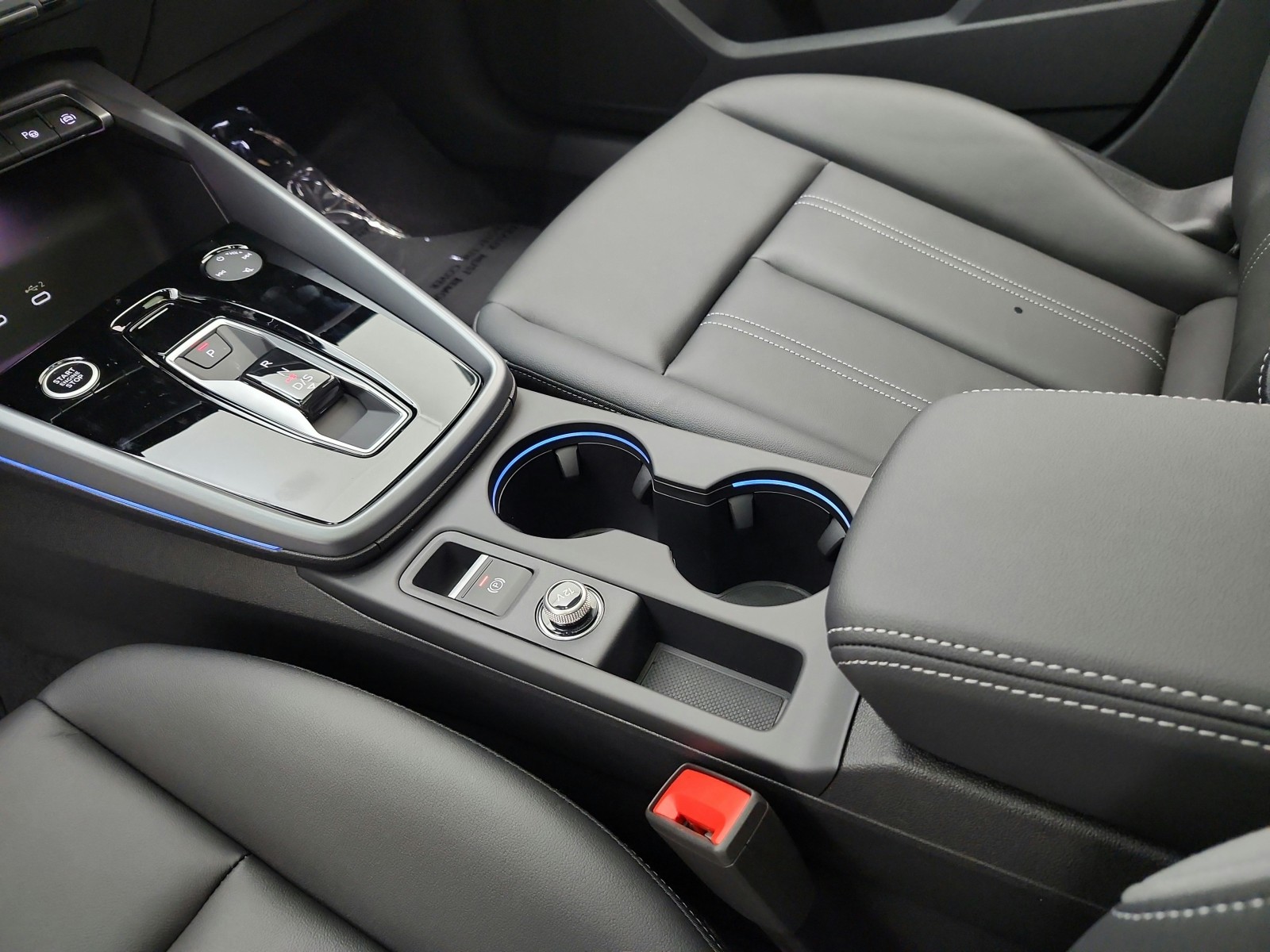 New 2026 Arkona White Audi Premium Plus quattro image 10