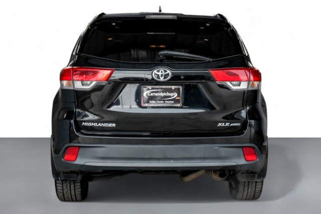 2017 Toyota Highlander XLE 9