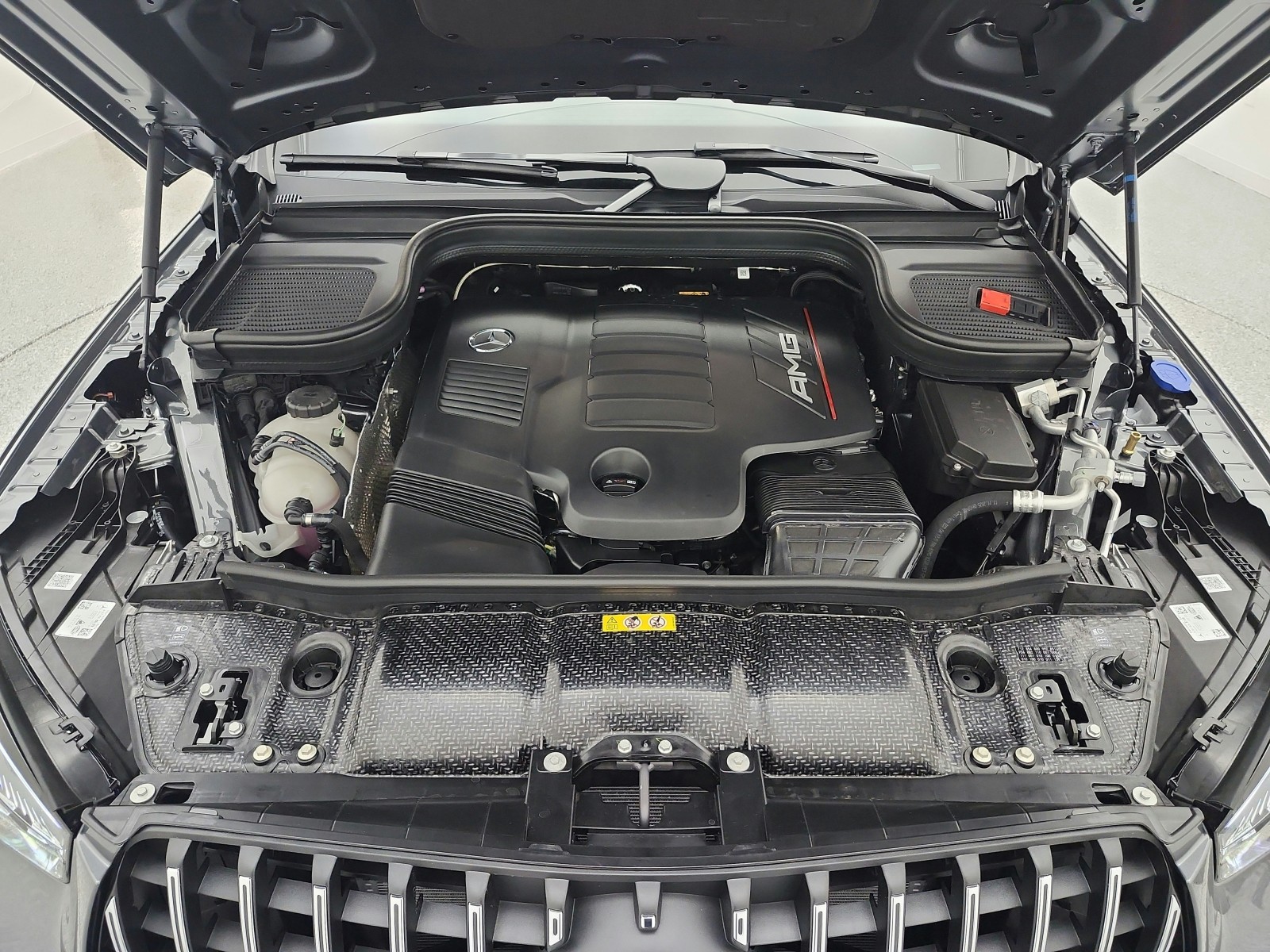New 2026 Selenite Grey Metallic Mercedes-Benz AMG® GLE 53 image 12