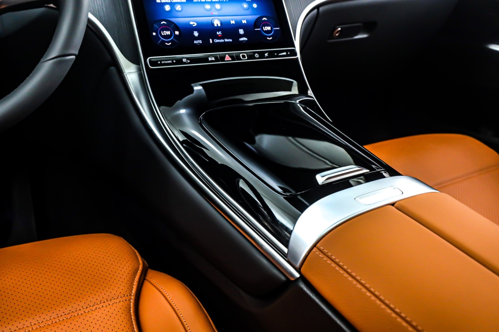 New 2026 Black Mercedes-Benz GLC 300 image 6