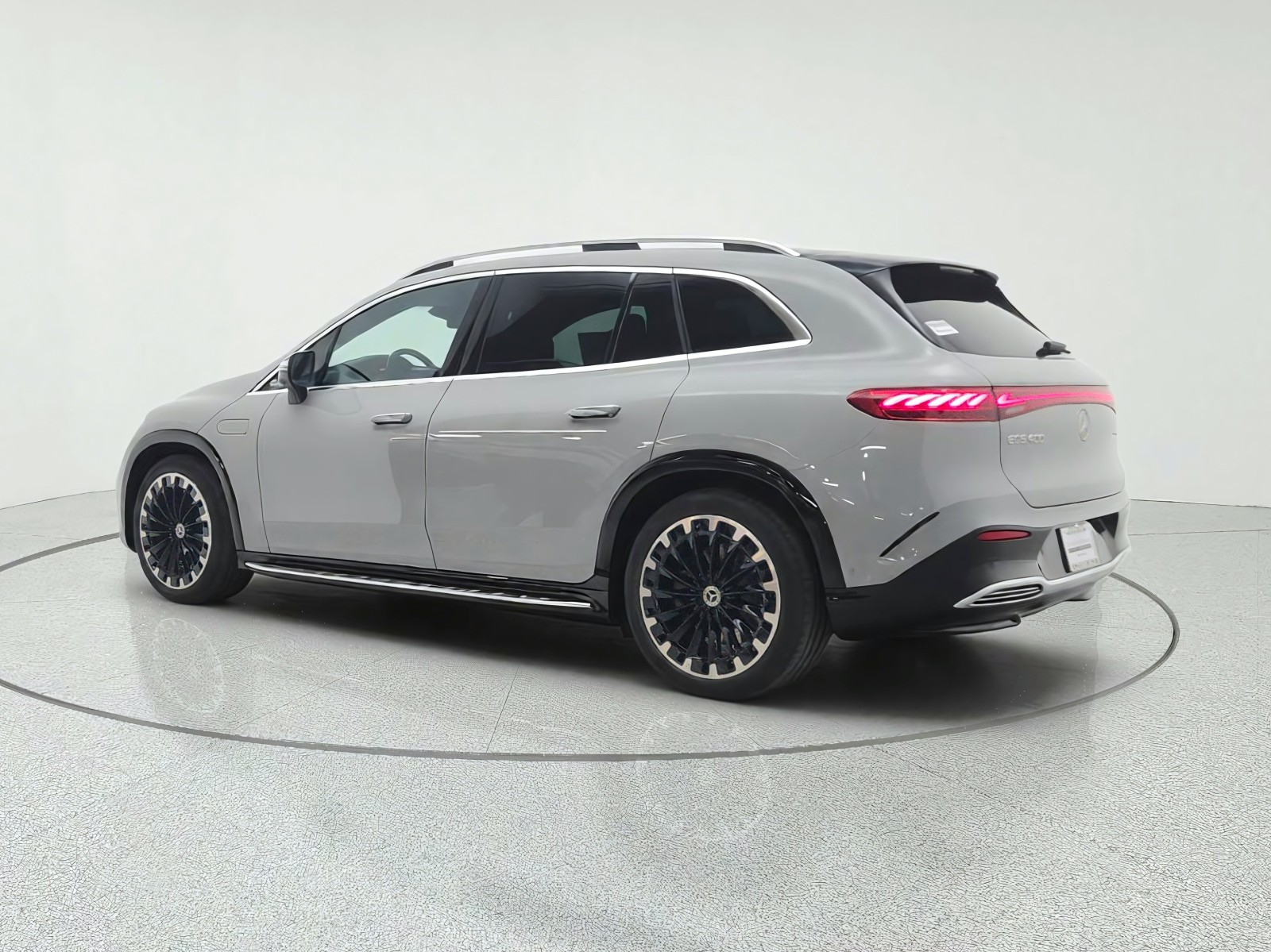 New 2027 MANUFAKTUR Alpine Grey Mercedes-Benz EQS 400 4MATIC® SUV image 7