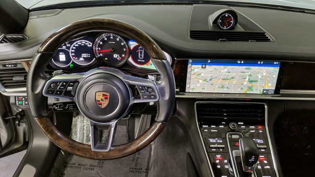 2018 Porsche Panamera 4S Executive 20