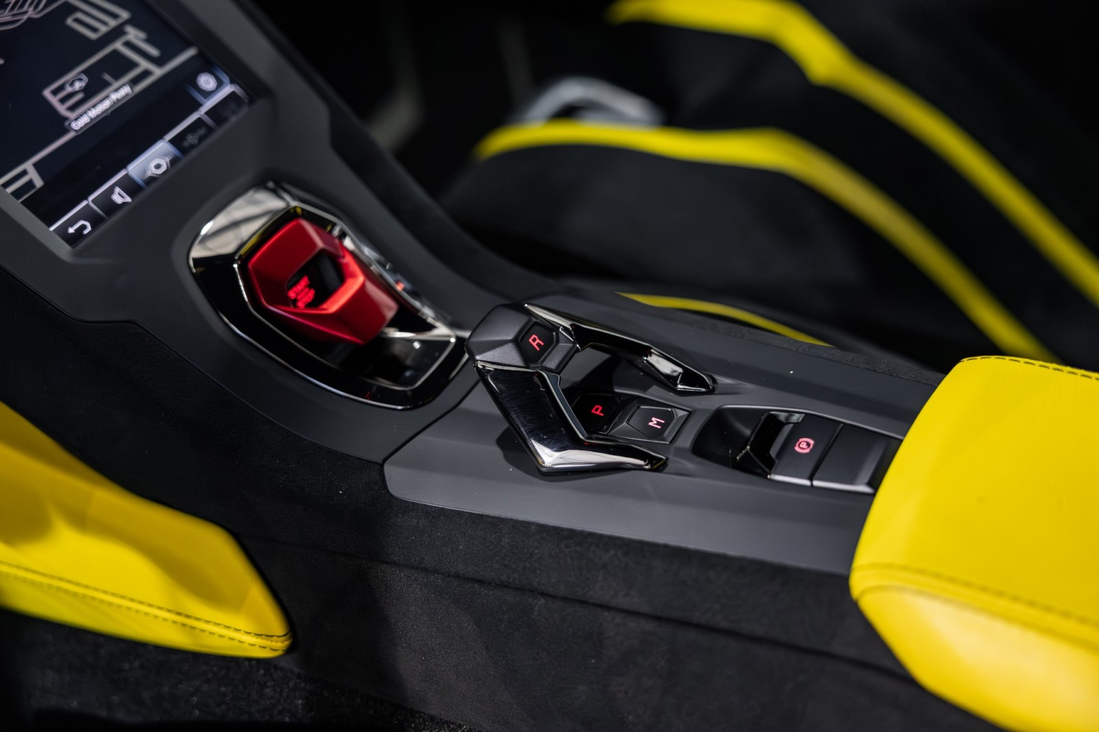 Used Car 2022 Lamborghini Huracan Sto  - $14k Giallo Belenus Paint - Sport Seats - Dark Chrome Interior For Sale Under $400,000 In Boerne, Texas