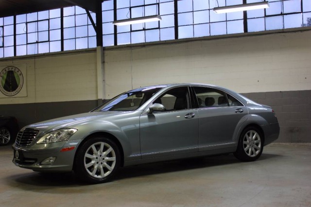 2008 Mercedes-Benz S-Class 5.5L V8 in Plainview, New York