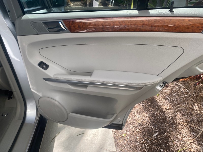 2008 Mercedes-Benz M-Class 3.5L 1 OWNER LOW MILES 48,493 in , 