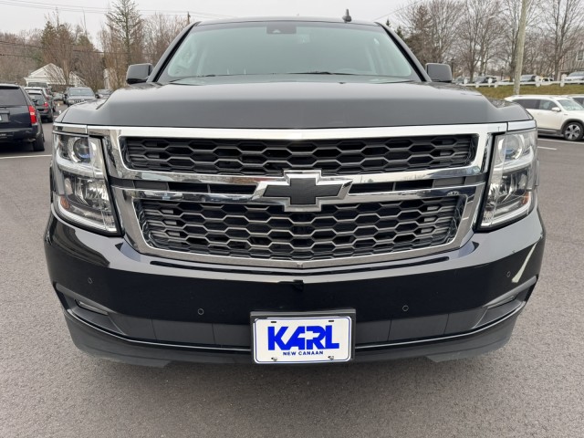 2017 Chevrolet Suburban LT Midnight with Center Bench 8