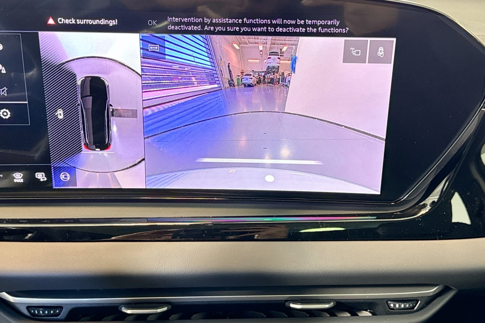 New 2025 Glacier White Metallic Audi Premium Plus 2.0 TFSI quattro image 12