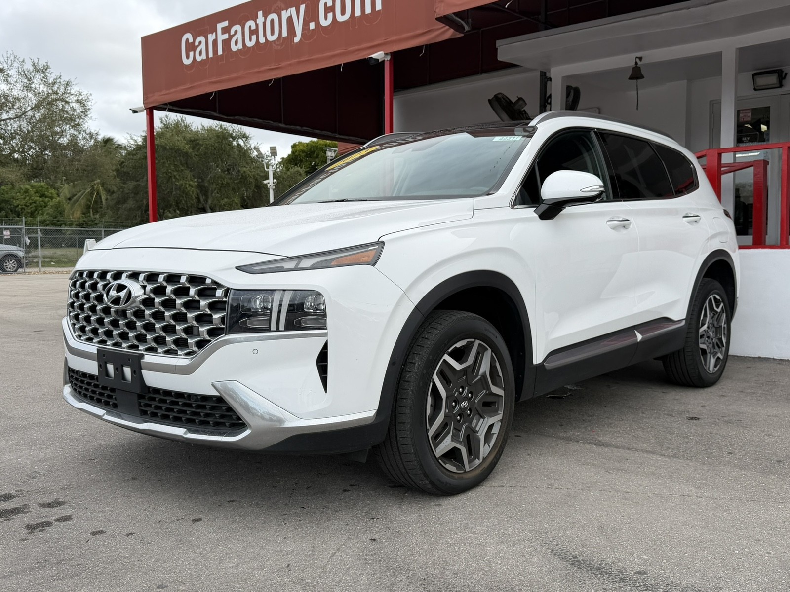 2023 Hyundai Santa Fe - $22,477