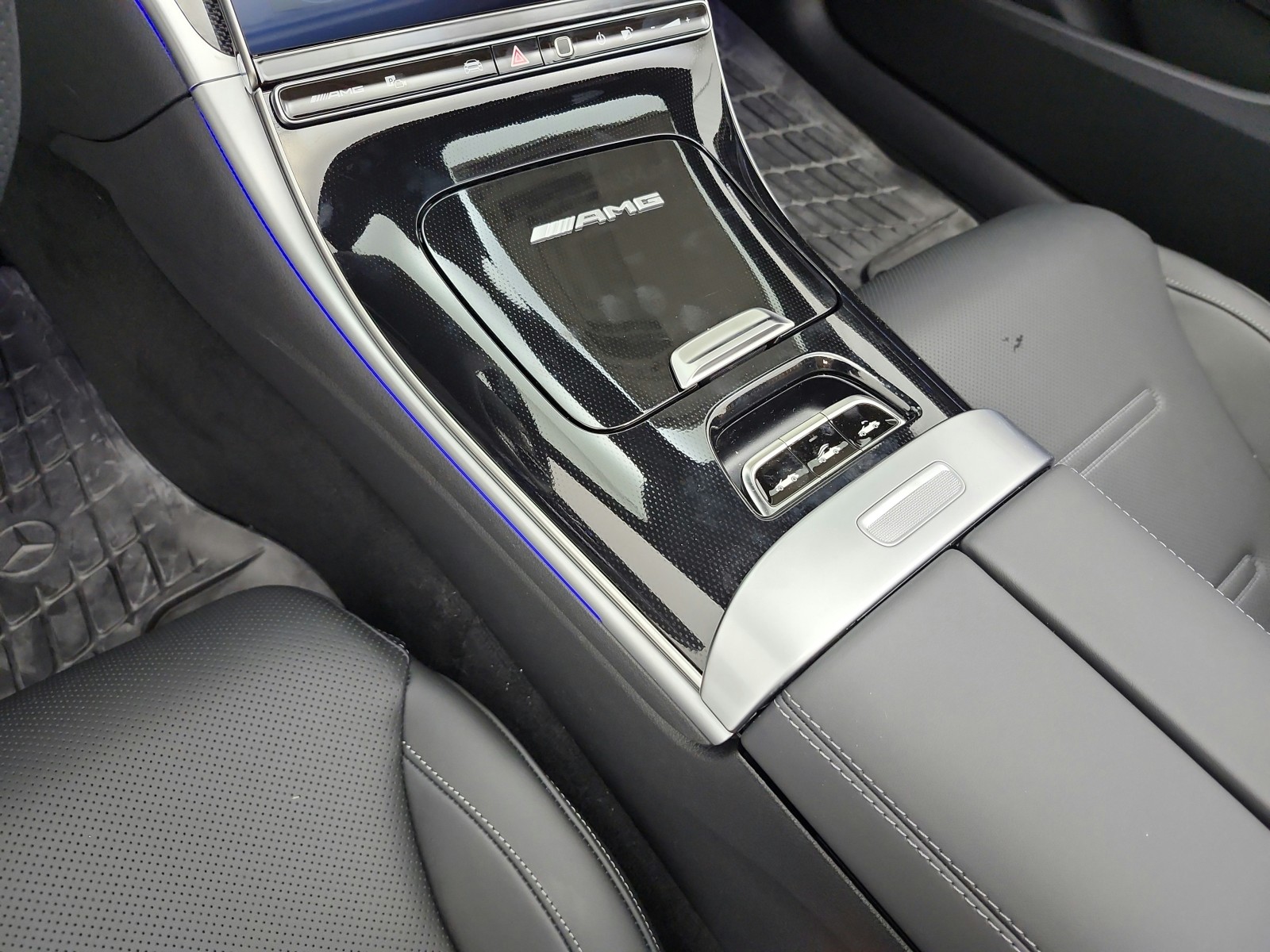 New 2027 ALPINE GREY Mercedes-Benz AMG® CLE 53 4MATIC+ Cabriolet image 10