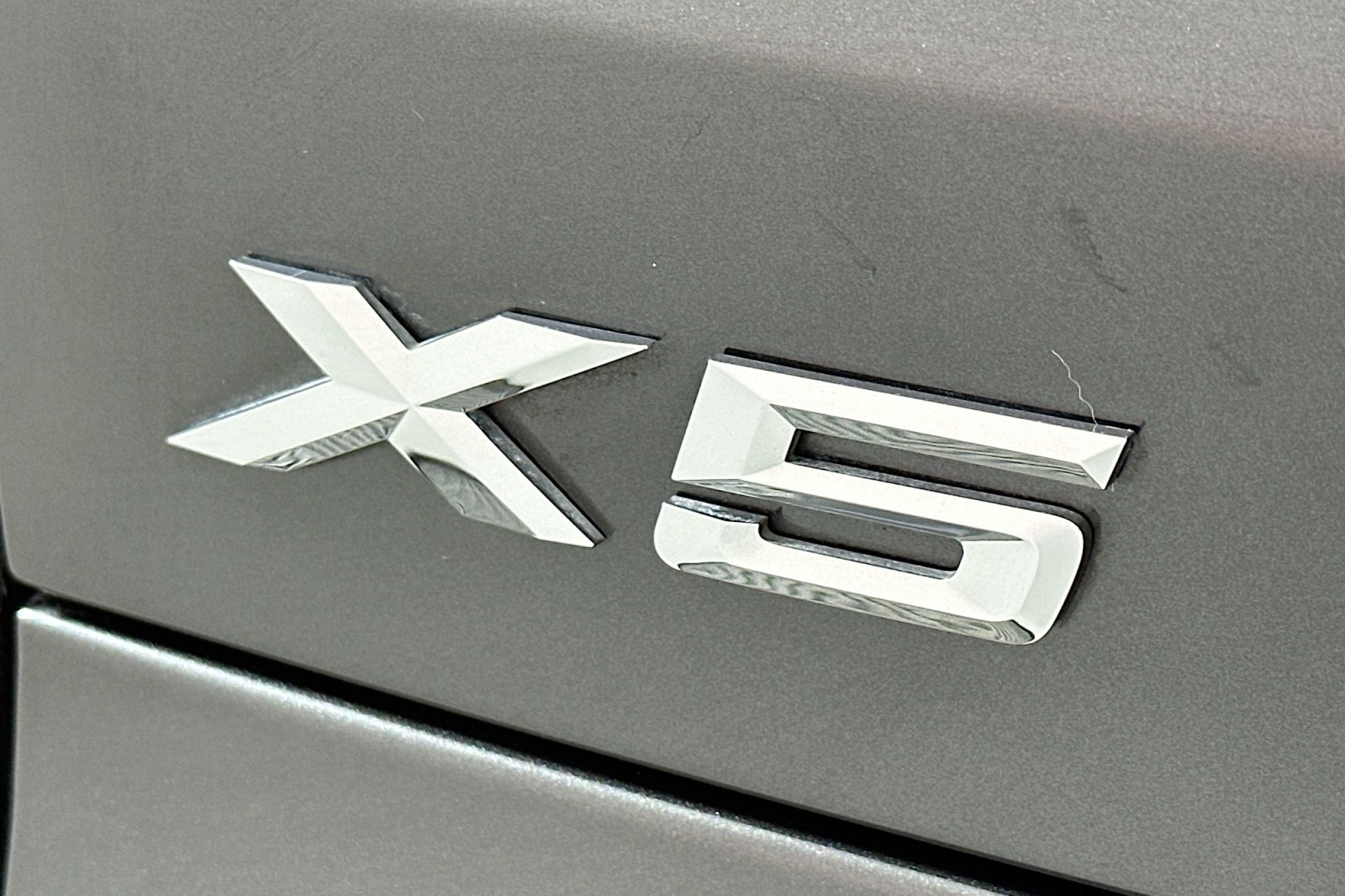 Used 2022 Dark Graphite Metallic BMW xDrive40i image 10