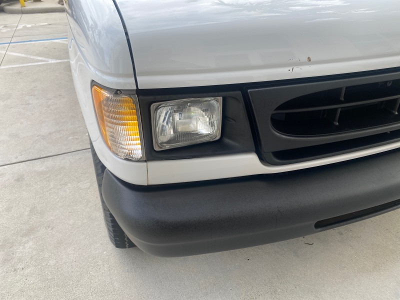 2000 Ford Econoline Cargo Van LOW MILES 68,046 in , 