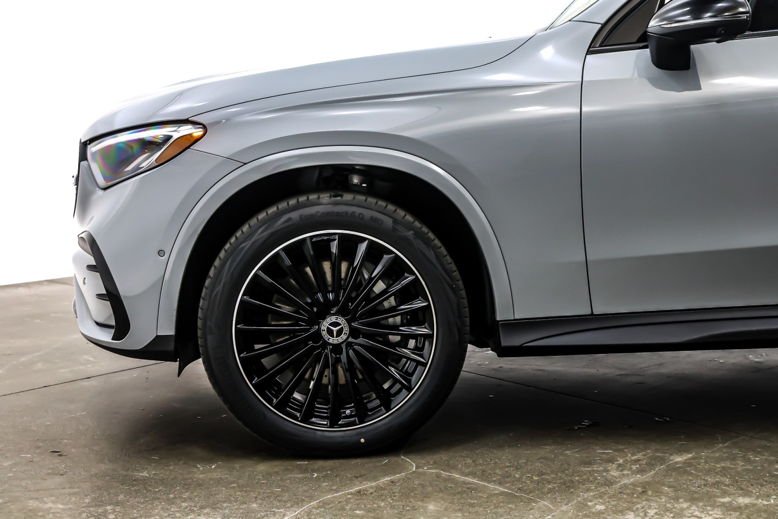 New 2026 MANUFAKTUR Alpine Grey Mercedes-Benz GLC 300 image 10