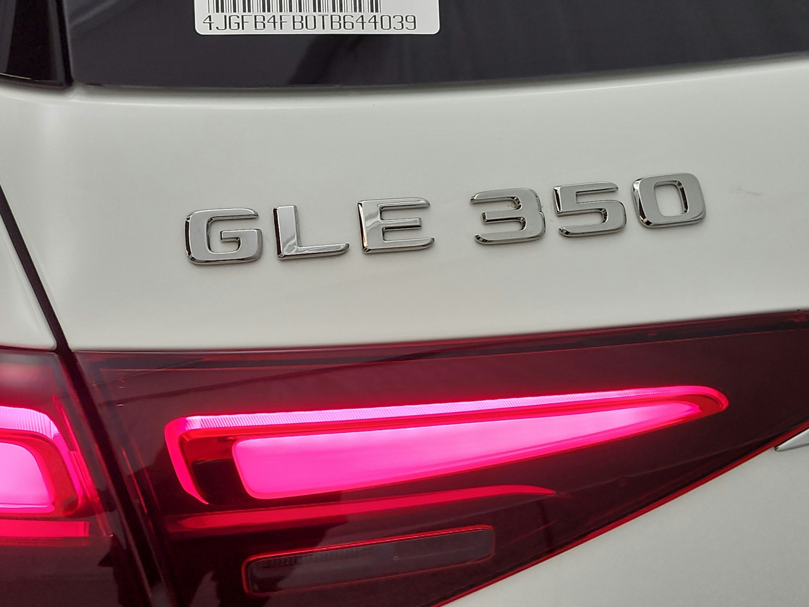 New 2026 Polar White Mercedes-Benz GLE 350 image 16