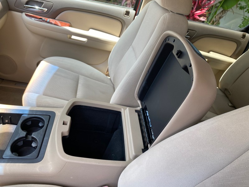 2009 Chevrolet Avalanche LT PU LOW MILES 58,696 in ,