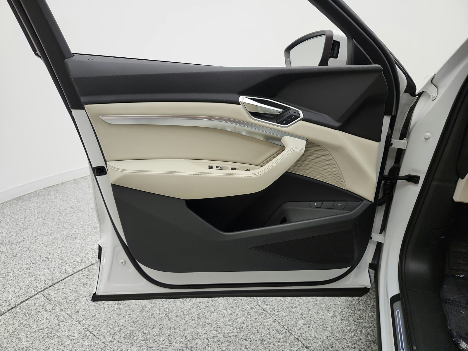 Used 2024 Glacier White Metallic Audi S line Premium image 12