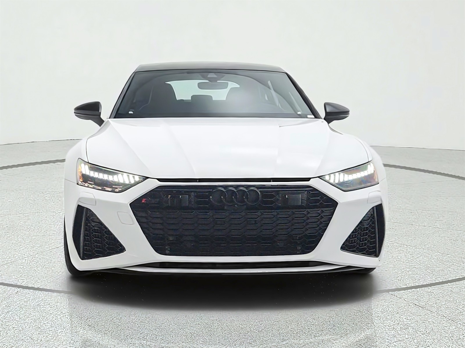 Used 2023 Glacier White Metallic Audi 4.0 TFSI quattro image 2