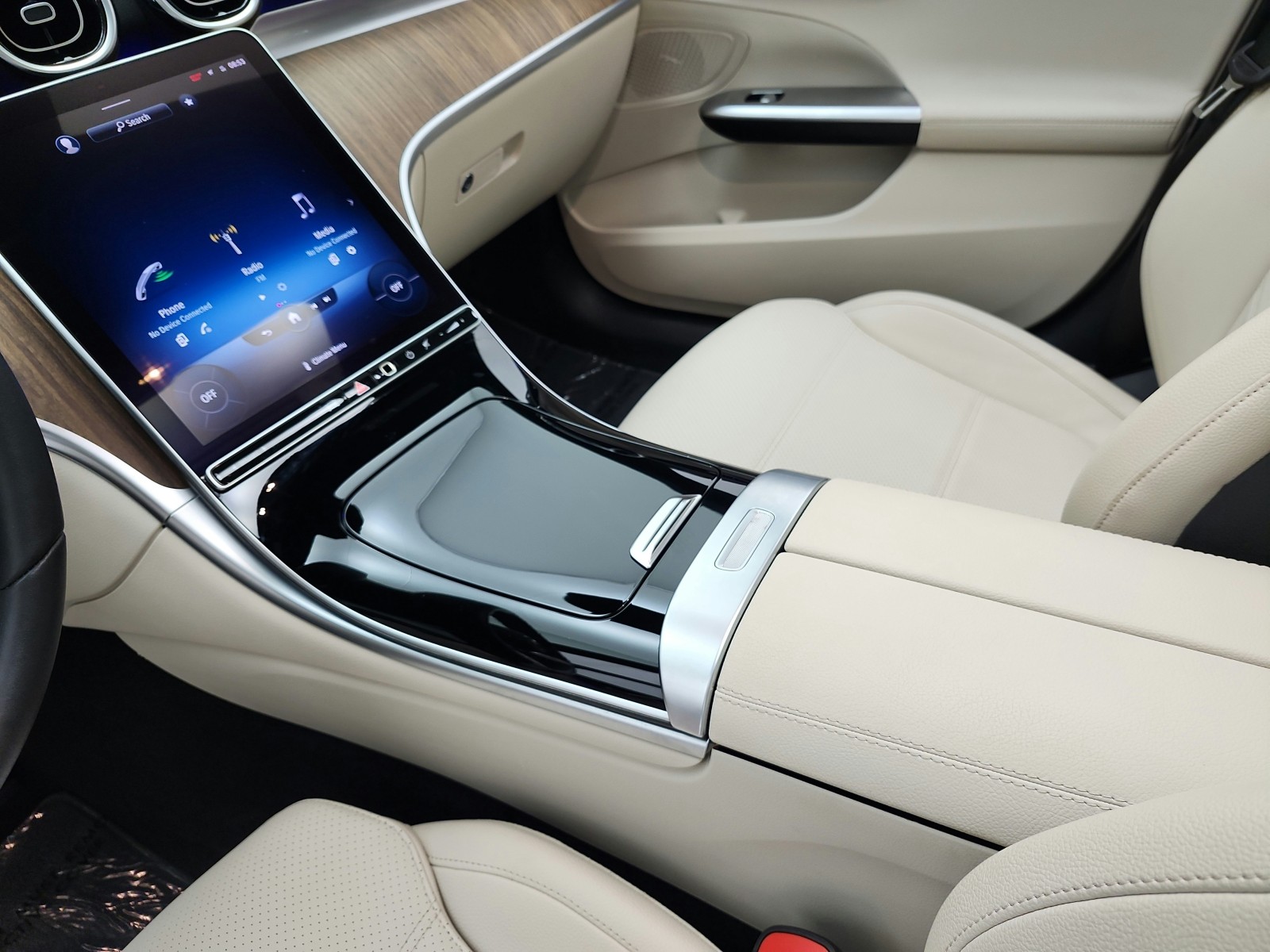 Certified Used 2022 Black Mercedes-Benz C 300 Sedan image 14