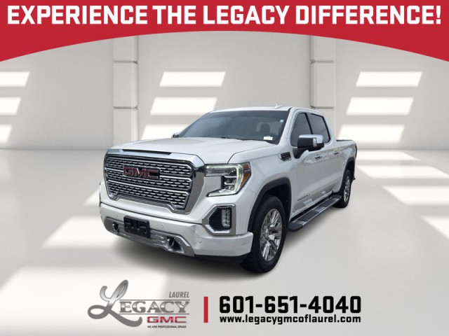 White 2022 GMC Sierra 1500 Limited Denali Crew Cab 4WD Pickup Truck Four-Wheel Drive Automatic