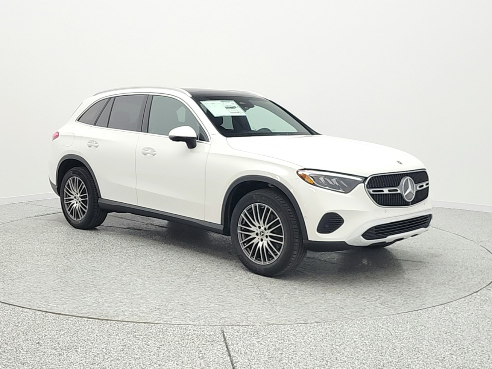 New 2026 Polar White Mercedes-Benz GLC 300 SUV image 3