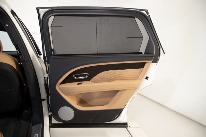 2024 Bentley Bentayga EWB Bentayga EWB Azure ($281,000 MSRP) *1-OWNER* in , 