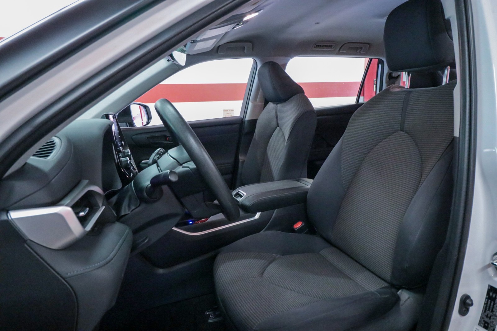 Used Car 2022 Toyota Highlander  L For Sale In Austin, Texas